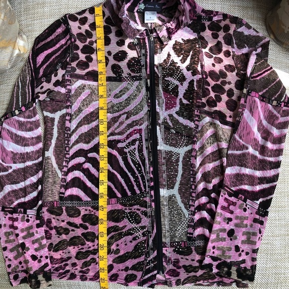 Damee Inc 2 Piece Embellished Jacket & Top Set Pink Animal Print  Women’s Small - Picture 10 of 16